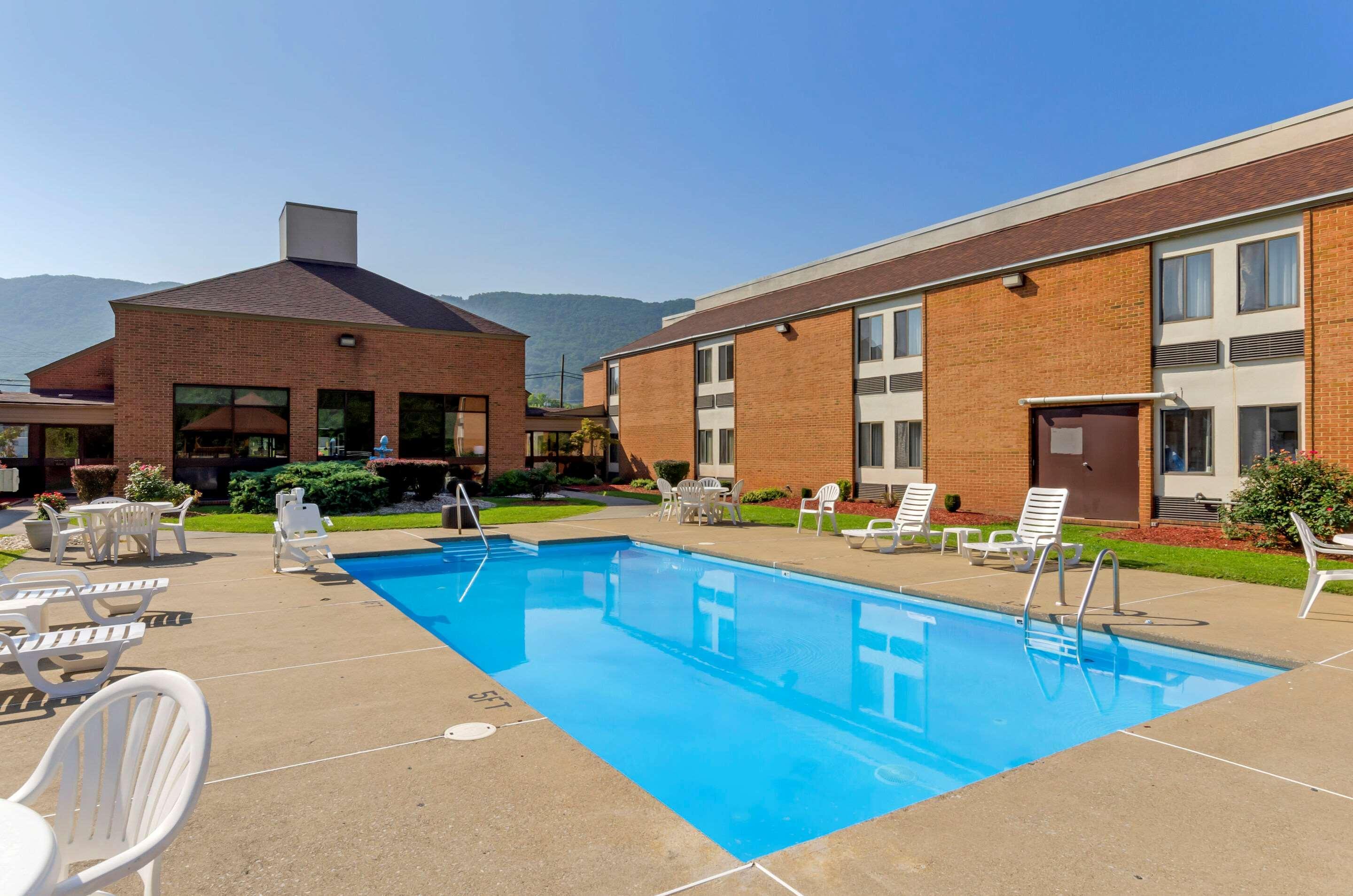 Comfort Inn Bluefield Exterior foto
